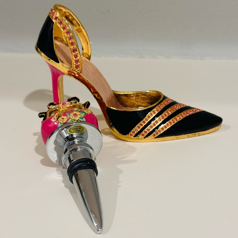 NWOT Vintage Wine Stopper & High Heel Bottle Opener Set